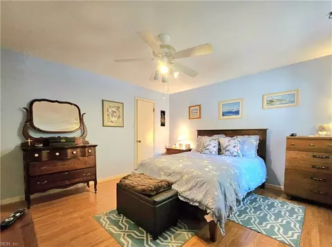 Bedroom - 107 Five Forks Ln, Hampton, VA 23669 photo 2 of 8