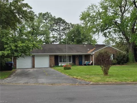 3709 Broadmoor Ct, Virginia Beach, VA 23452