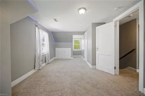 Bedroom - 10 E Southampton Ave, Hampton, VA 23669 photo 4 of 4