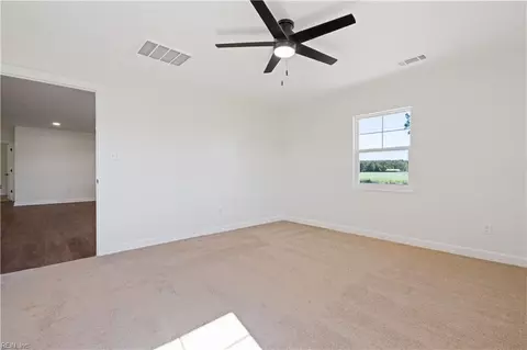 Bedroom - 36044 Shingleton Rd, Waverly, VA 23890 photo 4 of 11