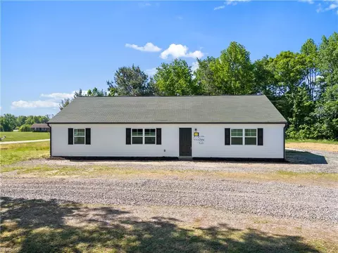 36044 Shingleton Rd, Waverly, VA 23890