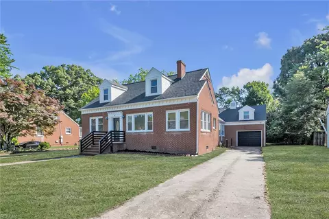 12 Mcdonald Rd, Hampton, VA 23669