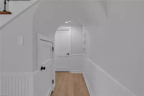 Entry Way - 12 Mcdonald Rd, Hampton, VA 23669 photo 3 of 13