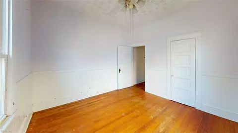 Bedroom - 250 Lee St, Hampton, VA 23669 photo 6 of 8