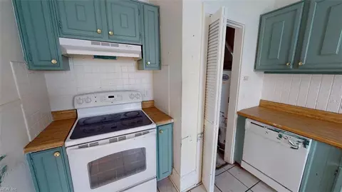 Other - 250 Lee St, Hampton, VA 23669 photo 2 of 10