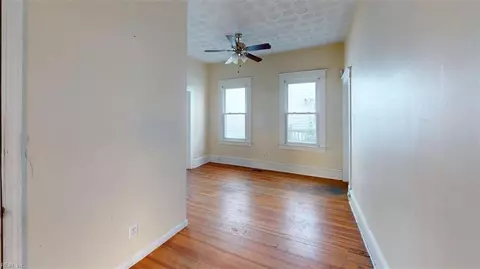Entry Way - 250 Lee St, Hampton, VA 23669 photo 10 of 10