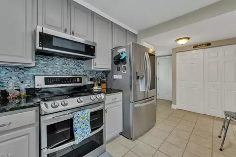 4000 Buchanan Dr, Hampton, VA 23669 photo 15