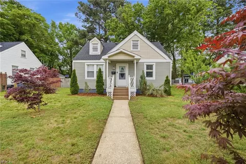 735 Sedgefield Dr, Newport News, VA 23605