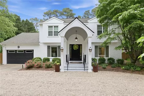 710 Bay Colony Dr, Virginia Beach, VA 23451