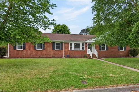 3369 Morningside Dr, Chesapeake, VA 23321