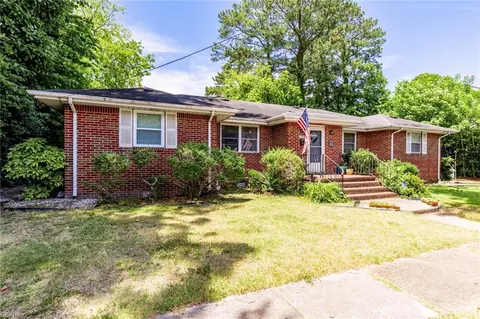 7705 Lambert Pl, Norfolk, VA 23505