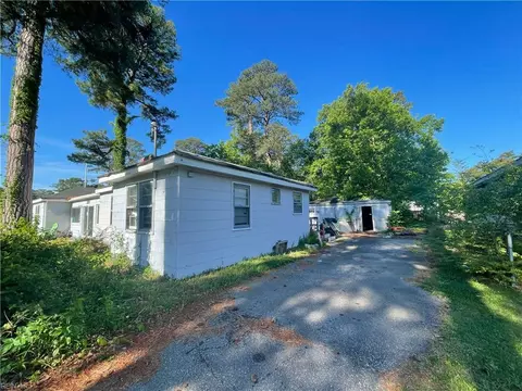 Exterior - 121 Abilene Ave, Norfolk, VA 23502 photo 3 of 6