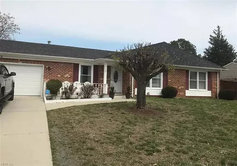 969 Earl Of Essex Arch Arch Arch, Virginia Beach, VA 23454