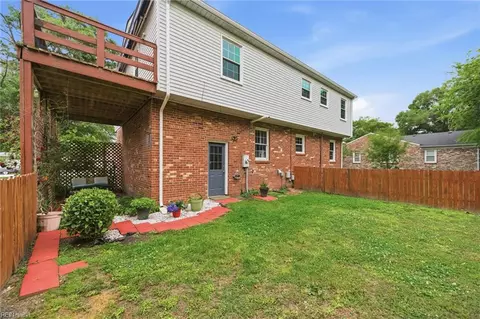 Exterior - 24 Ivy Home Rd, Hampton, VA 23669 photo 6 of 14