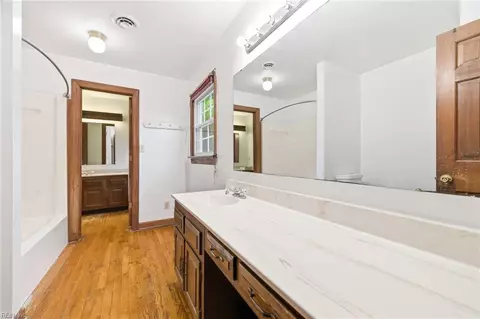 Bath - 24 Ivy Home Rd, Hampton, VA 23669 photo 3 of 4
