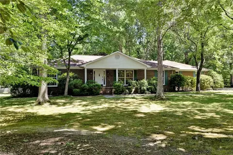 8374 York River Park Rd, Williamsburg, VA 23188