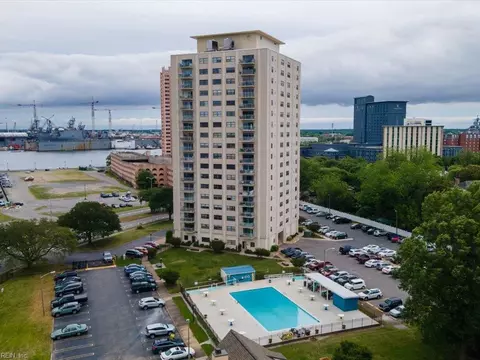 1 Crawford Pw Pkwy #1805, Portsmouth, VA 23704