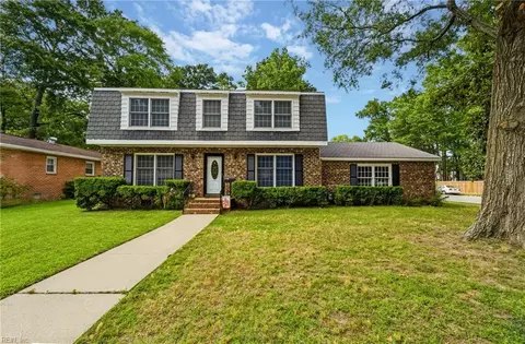 1059 Clipper Dr, Hampton, VA 23669