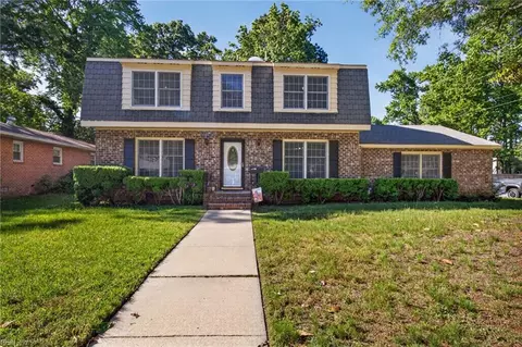 1059 Clipper Dr, Hampton, VA 23669