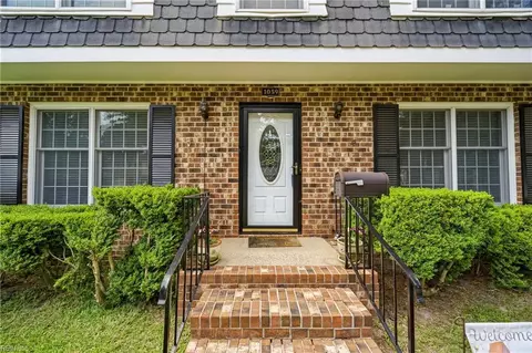 Exterior - 1059 Clipper Dr, Hampton, VA 23669 photo 2 of 8