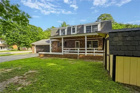 Exterior - 1059 Clipper Dr, Hampton, VA 23669 photo 5 of 8