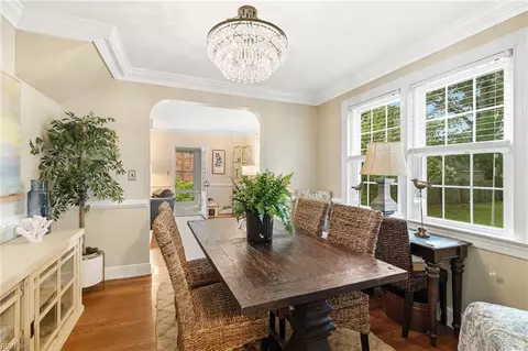19 Brandon Rd, Newport News, VA 23601