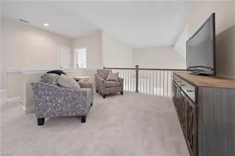 Entry Way - 4615 Longleaf Pl, Chesapeake, VA 23321 photo 5 of 5