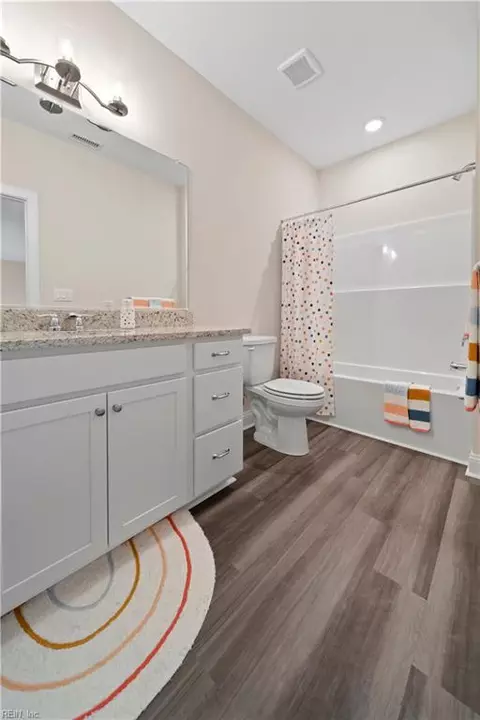 Bath - 4615 Longleaf Pl, Chesapeake, VA 23321 photo 1 of 1