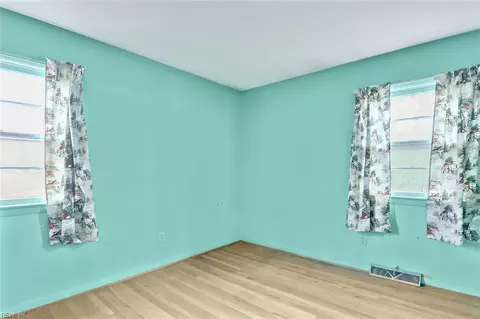 Bedroom - 706 S Fallon Ct, Hampton, VA 23661 photo 5 of 8
