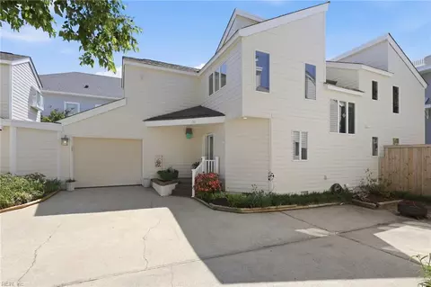 110 85th St #B, Virginia Beach, VA 23451