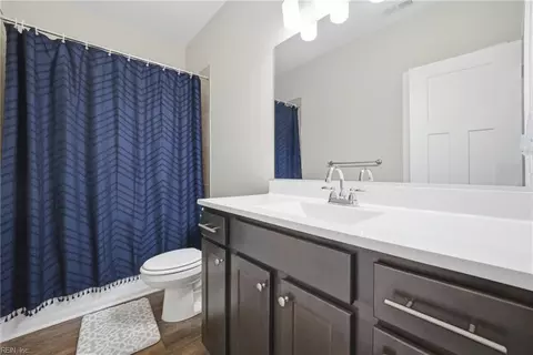 Bath - 212 Fishers Ct, Hampton, VA 23666 photo 1 of 2