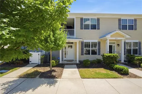 212 Fishers Ct, Hampton, VA 23666