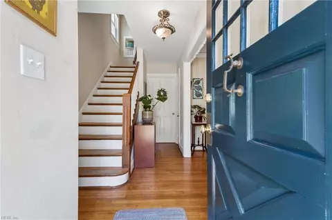 Entry Way - 142 Algonquin Rd, Hampton, VA 23661 photo 1 of 2