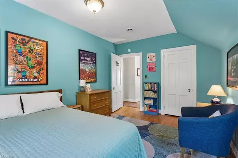 Bedroom - 142 Algonquin Rd, Hampton, VA 23661 photo 1 of 6