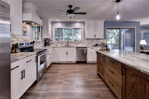 Kitchen - 2775 Shell Rd, Gloucester, VA 23061 photo 5 of 7