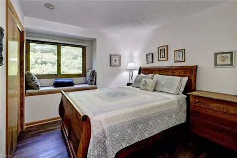 Bedroom - 2775 Shell Rd, Gloucester, VA 23061 photo 3 of 3