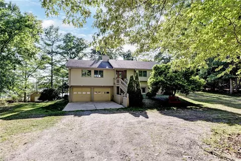 Exterior - 2775 Shell Rd, Gloucester, VA 23061 photo 2 of 9