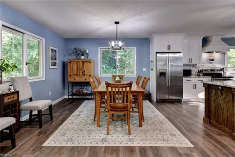Dining - 2775 Shell Rd, Gloucester, VA 23061 photo 2 of 4
