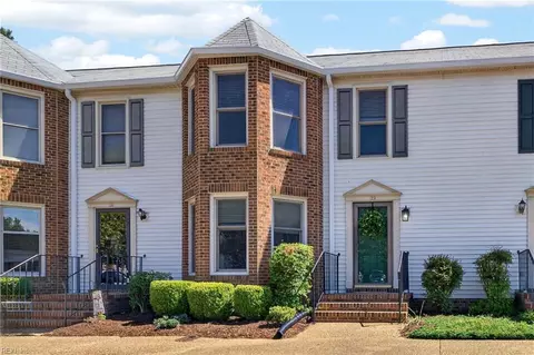 129 River Point Dr, Suffolk, VA 23434