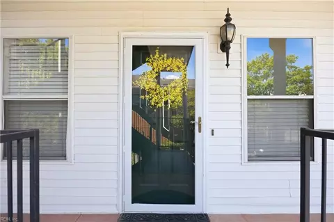 207 Westover Ave #202, Norfolk, VA 23507