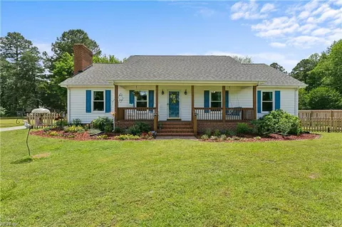 5786 Booker Ln, Gloucester, VA 23061
