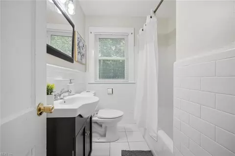 Bath - 104 E Severn Rd, Norfolk, VA 23505 photo 1 of 4