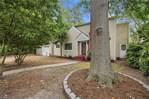 Exterior - 104 E Severn Rd, Norfolk, VA 23505 photo 9 of 9