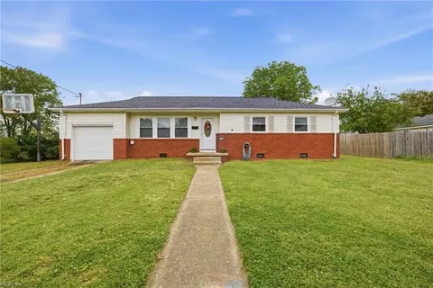 1732 Cougar Ave, Norfolk, VA 23518
