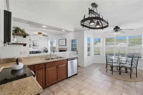 Kitchen - 2077 Maple Leaf Cres, Suffolk, VA 23434 photo 1 of 4