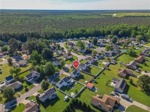 View/Area - 2077 Maple Leaf Cres, Suffolk, VA 23434 photo 3 of 4