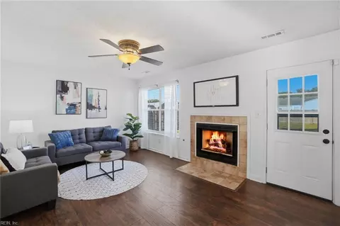 Living - 2077 Maple Leaf Cres, Suffolk, VA 23434 photo 1 of 1