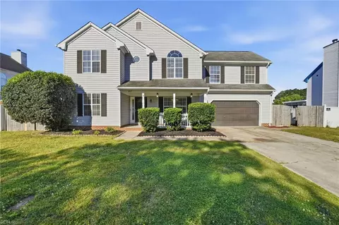 Exterior - 2077 Maple Leaf Cres, Suffolk, VA 23434 photo 2 of 8
