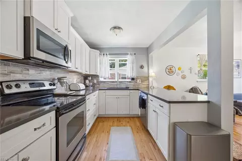 Kitchen - 5457 Silbert Rd, Norfolk, VA 23509 photo 2 of 3