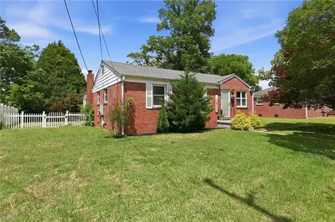 Exterior - 5457 Silbert Rd, Norfolk, VA 23509 photo 8 of 9